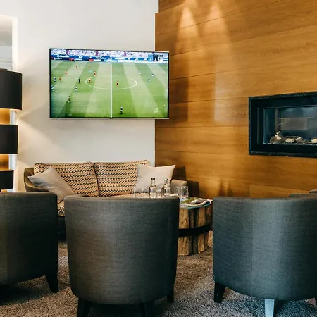 Romantik Astenkrone Hotel 4*