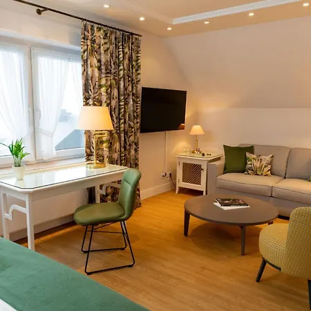 Hotel Romantik Astenkrone