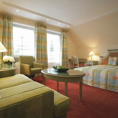 Romantik Astenkrone Hotel 4*