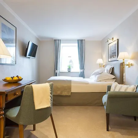 Romantik Astenkrone Hotel 4*