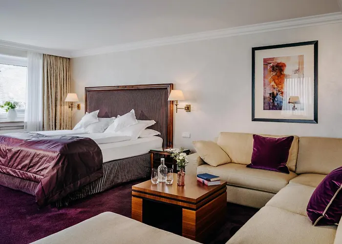 Romantik Astenkrone Hotel 4*